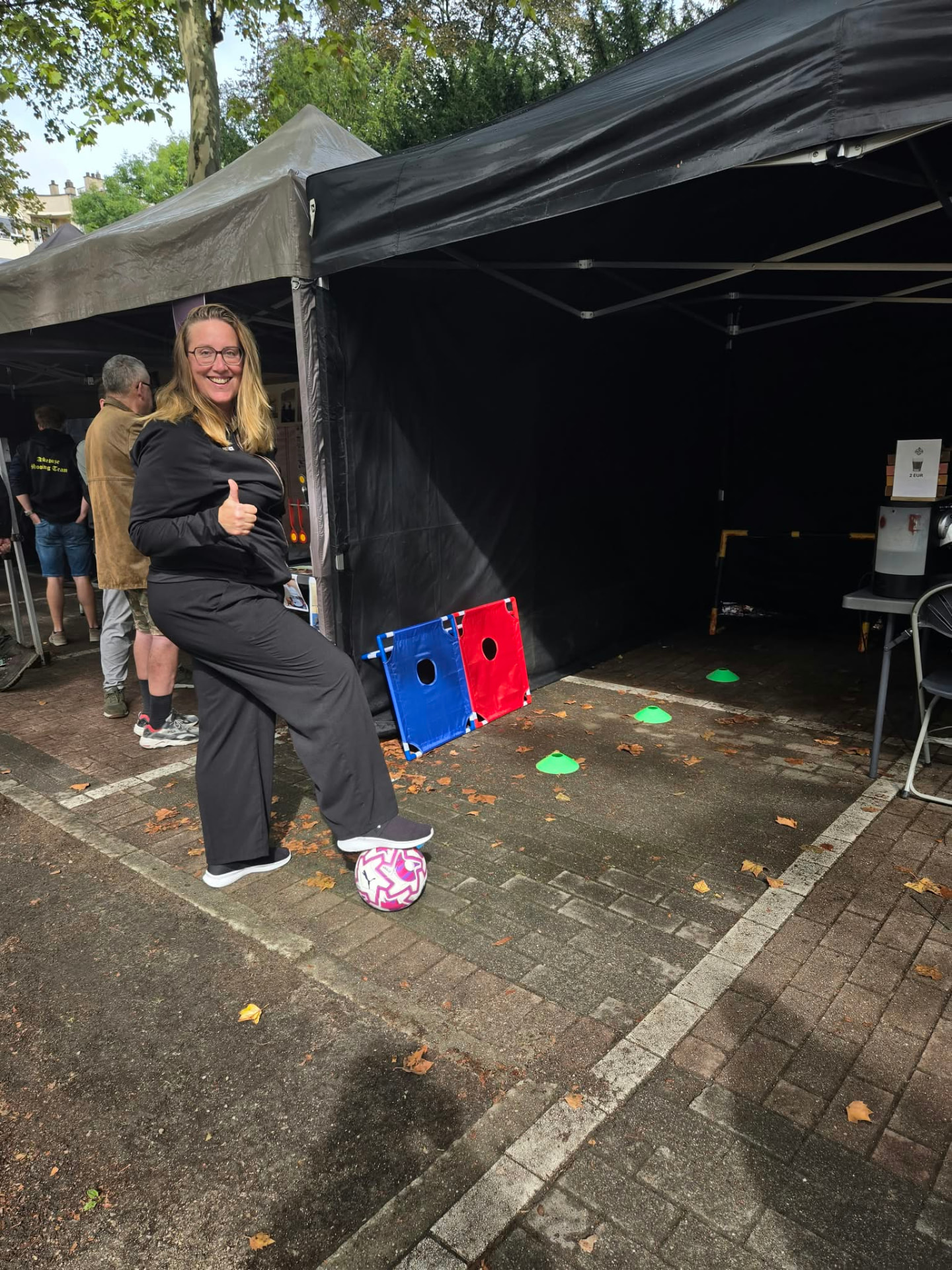 Voetbalchallenge aan de stand